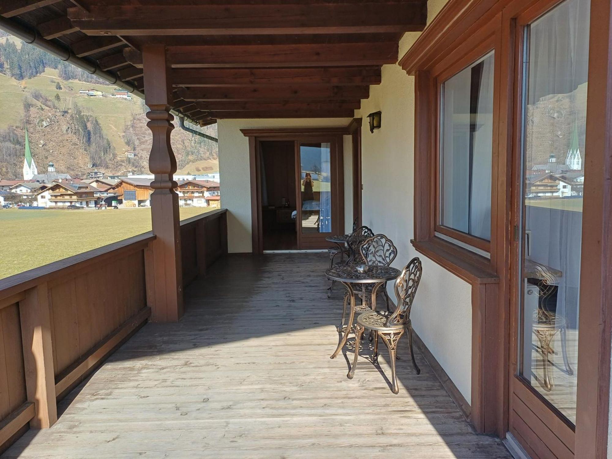 Gaestehaus Berta Zell am Ziller Szoba fotó